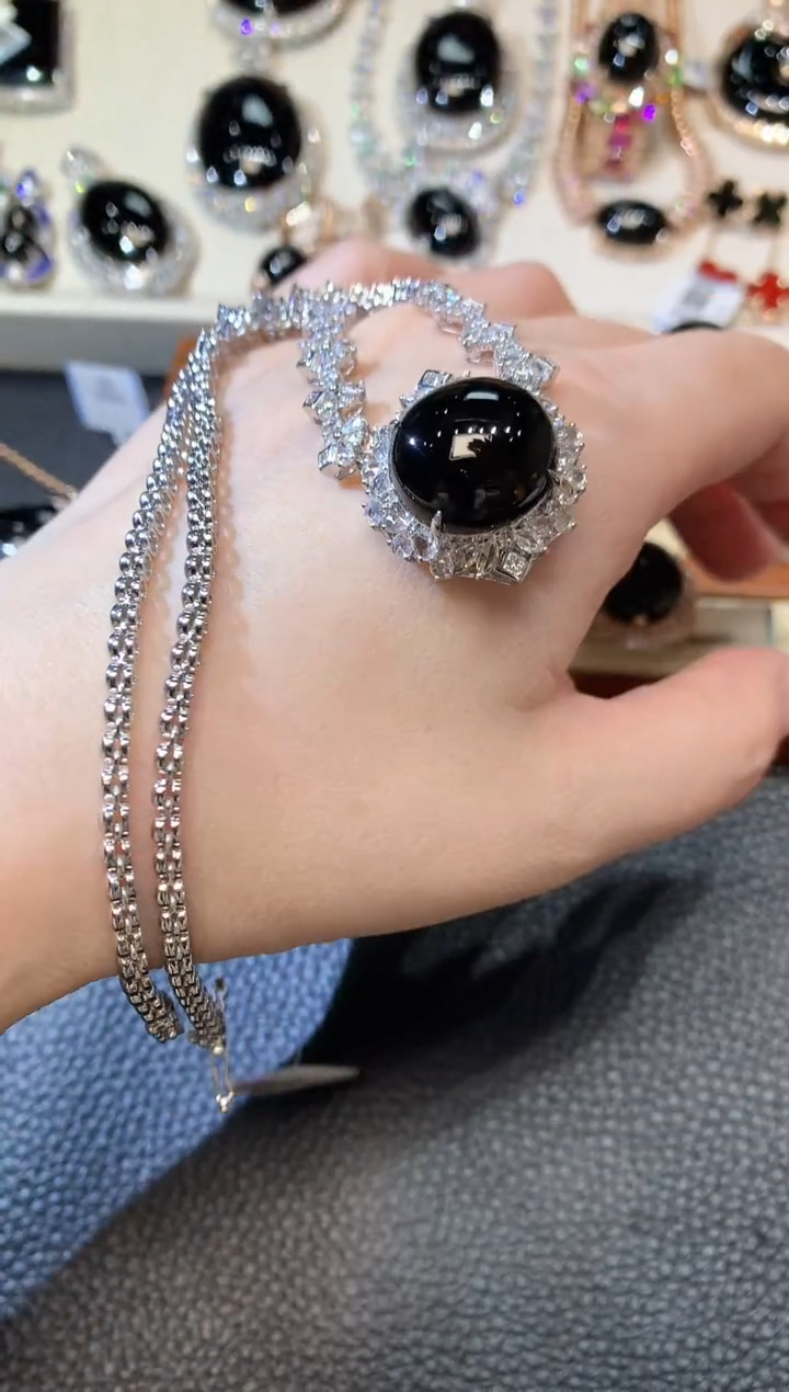 【闪购商品】翡翠套链18K金镶嵌D100 翡翠