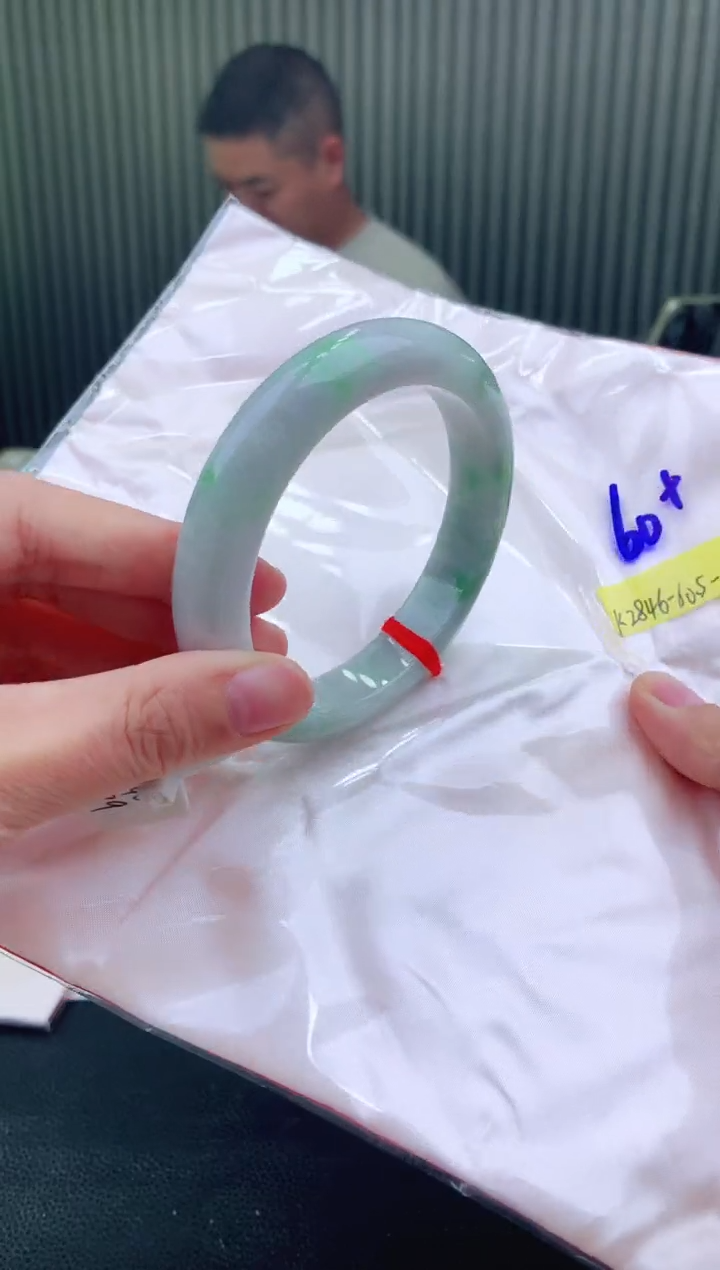 未镶嵌手镯翡翠60