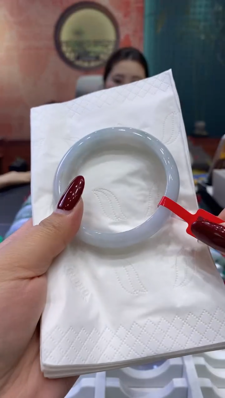 【闪购商品】翡翠手镯未镶嵌多人0017311