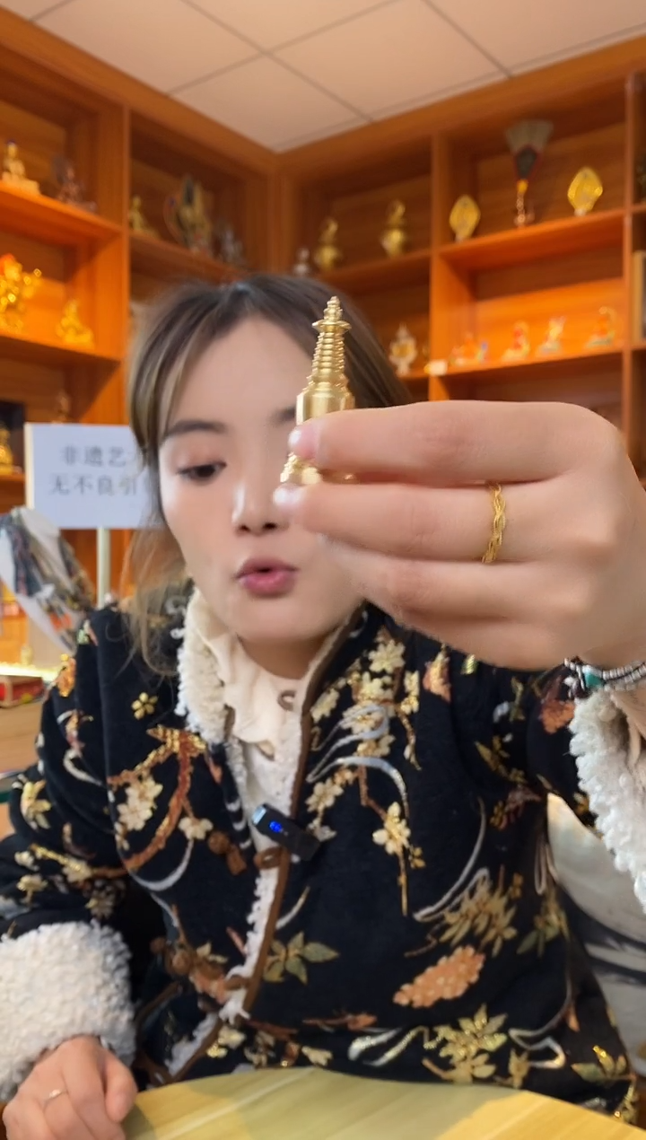 【闪购商品】泥塑塔-与实物略有差异介意者慎拍