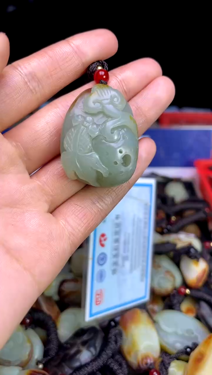 【闪购商品】和田玉（糖玉）未镶嵌颈饰1
