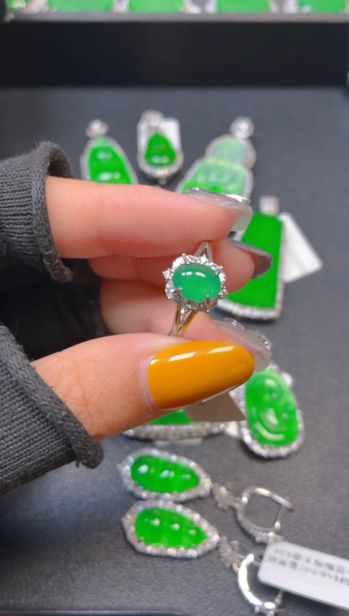 银S925镶嵌戒指翡翠1