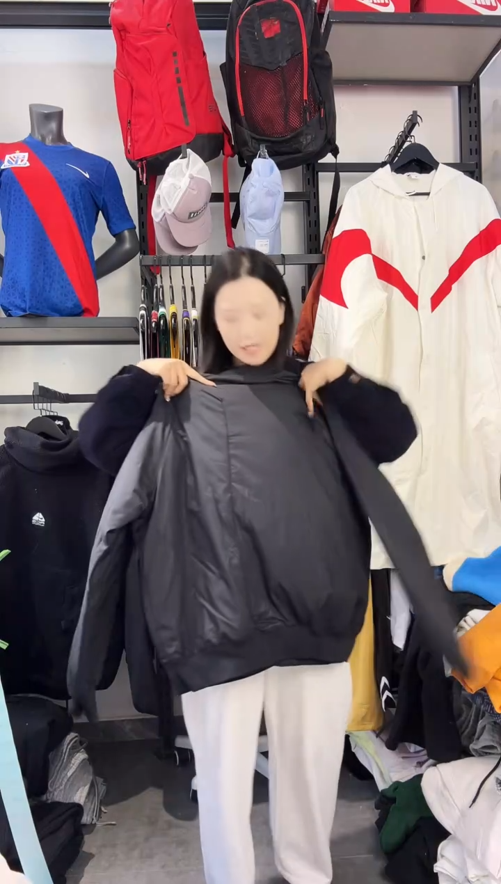 688 闪购编码 运动卫衣裤以直播间过款为准 尺码180 XL