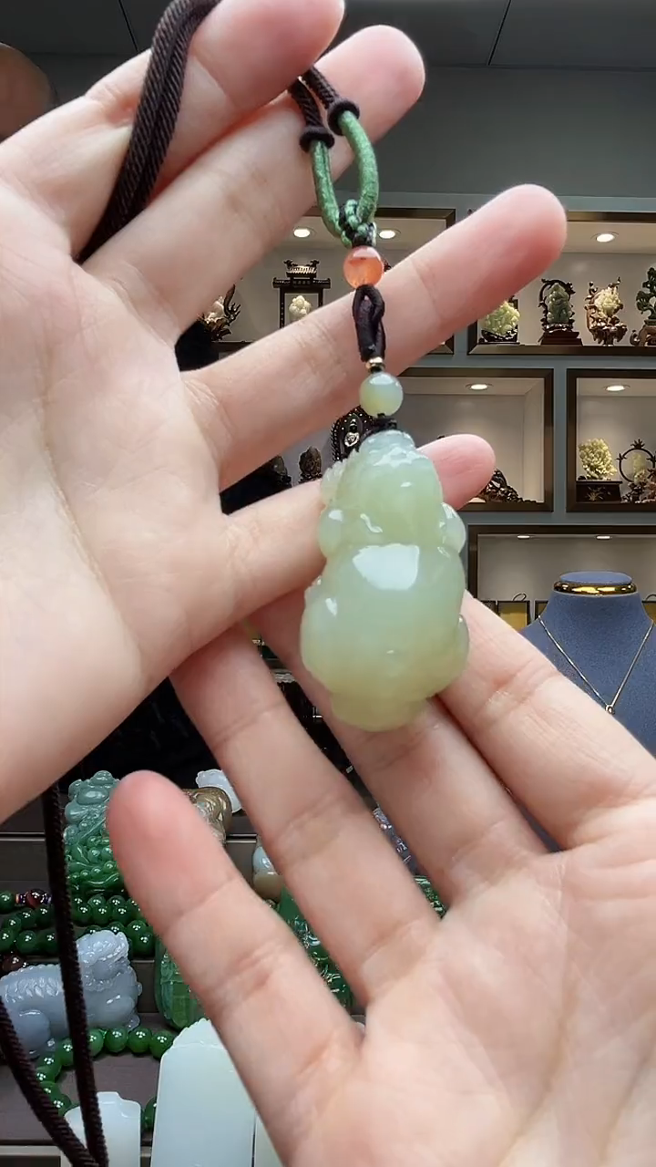 【闪购商品】和田玉颈饰未镶嵌苏