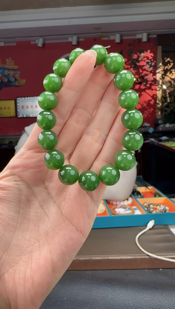未镶嵌手链和田玉碧玉辣阳绿单圈手串