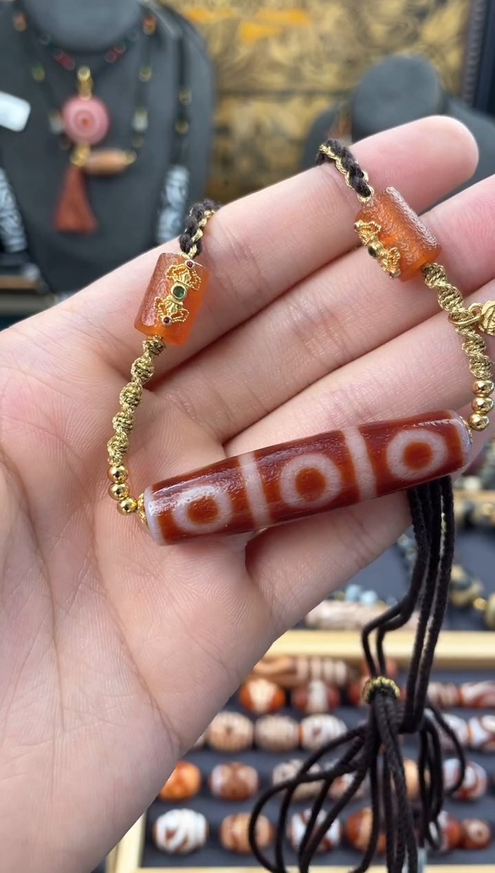 【闪购商品】玛瑙/玉髓颈饰未镶嵌美泓红肉九眼锁骨链