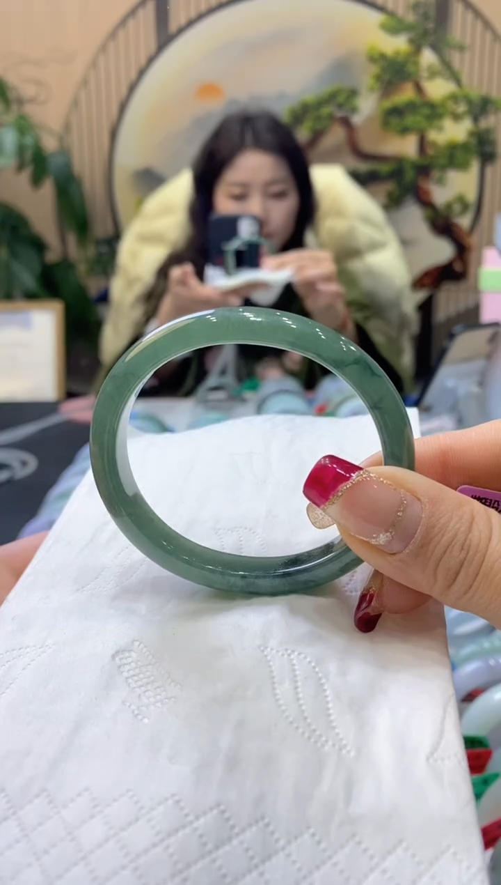 【闪购商品】翡翠手镯未镶嵌99904602