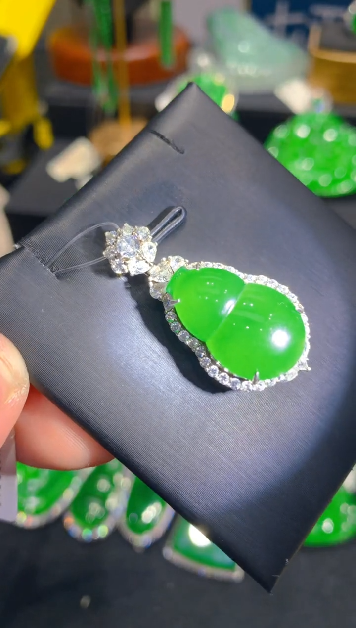 【闪购商品】翡翠颈饰银S925镶嵌一季