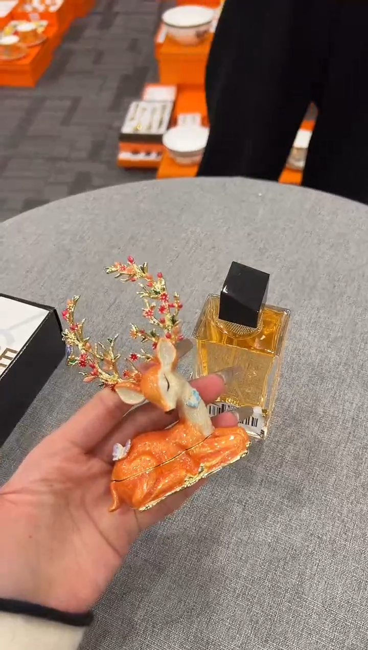 【闪购商品】杯H845--------------