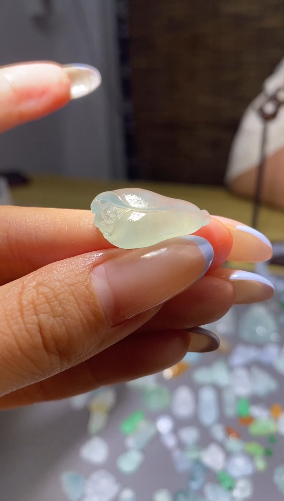 定制翡翠未镶嵌玉兰花