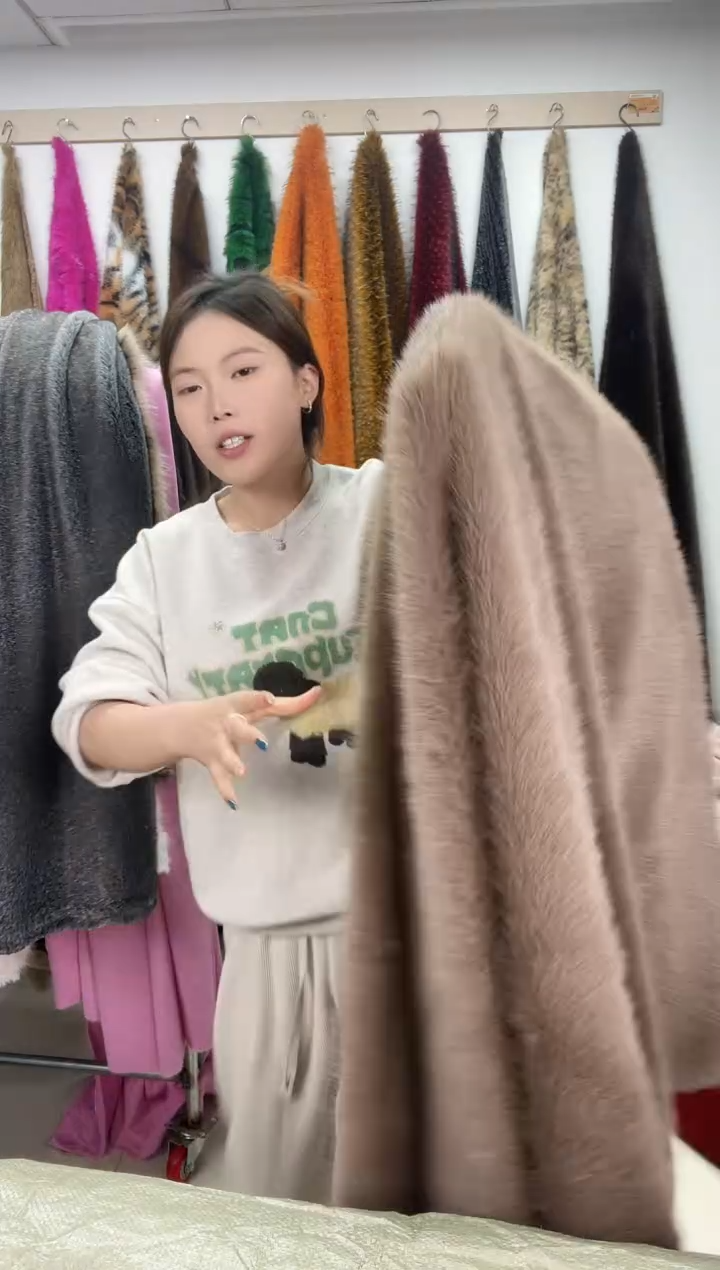 狐狸毛D812尺寸1.8*1.8