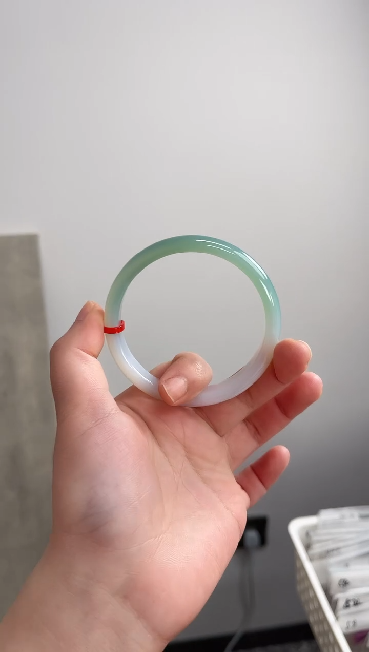 【闪购商品】玛瑙/玉髓手镯未镶嵌58-59圈口需要包容