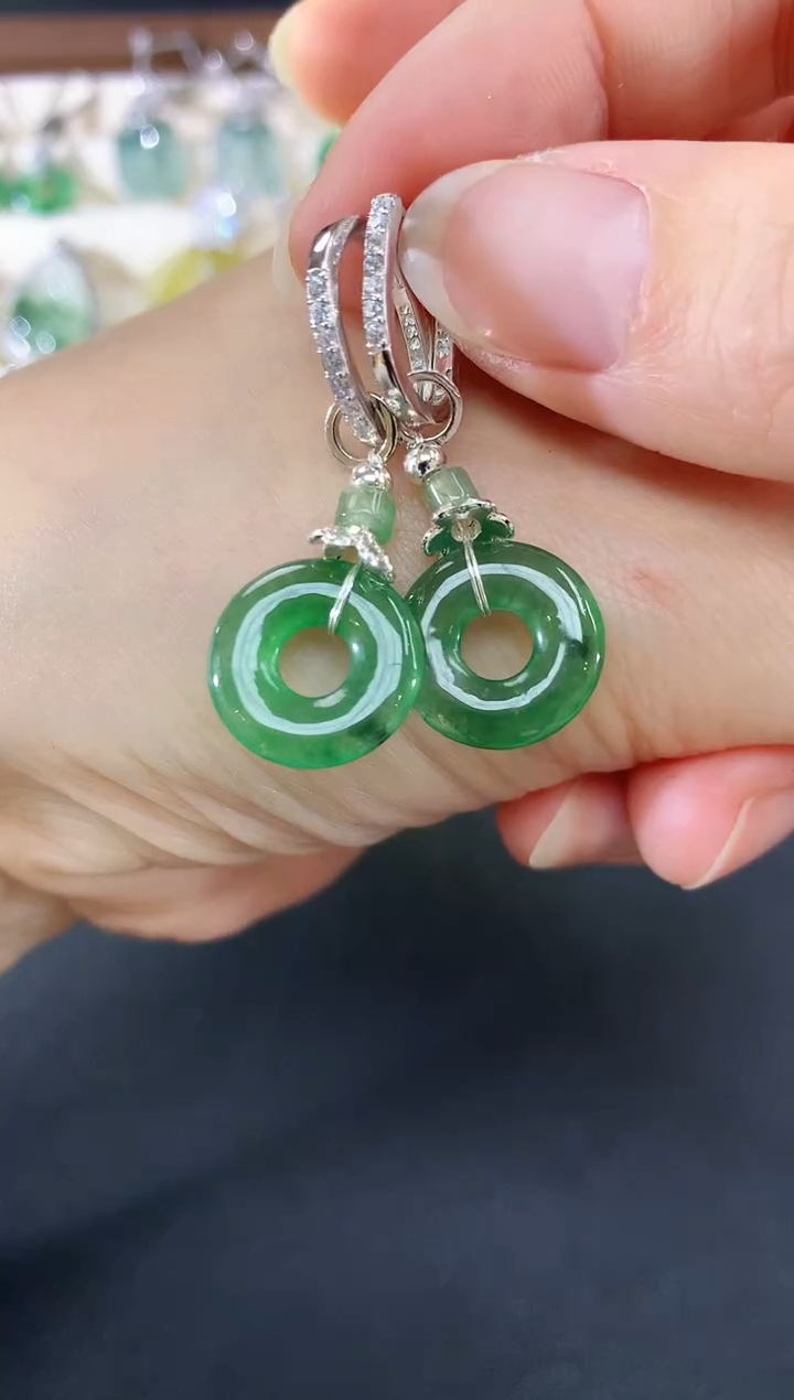 未镶嵌翡翠耳饰102买断场不退不换|680