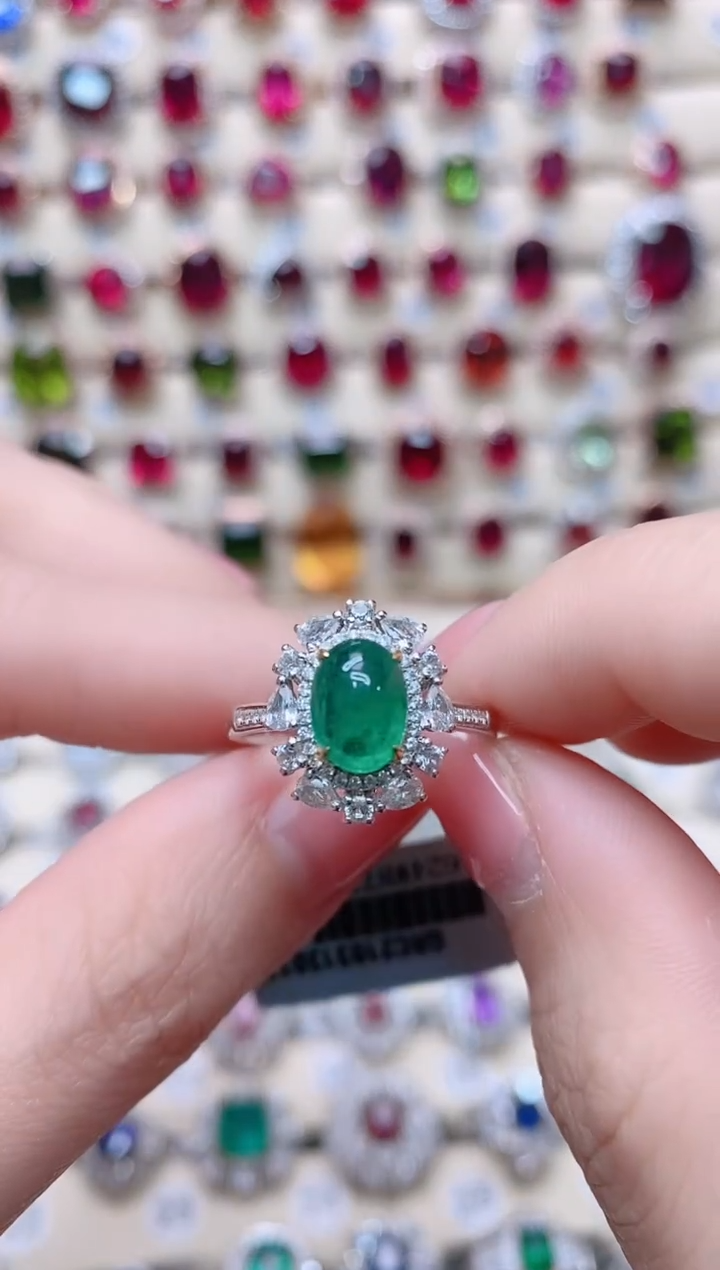 【闪购商品】祖母绿18K金戒指18K金镶嵌1