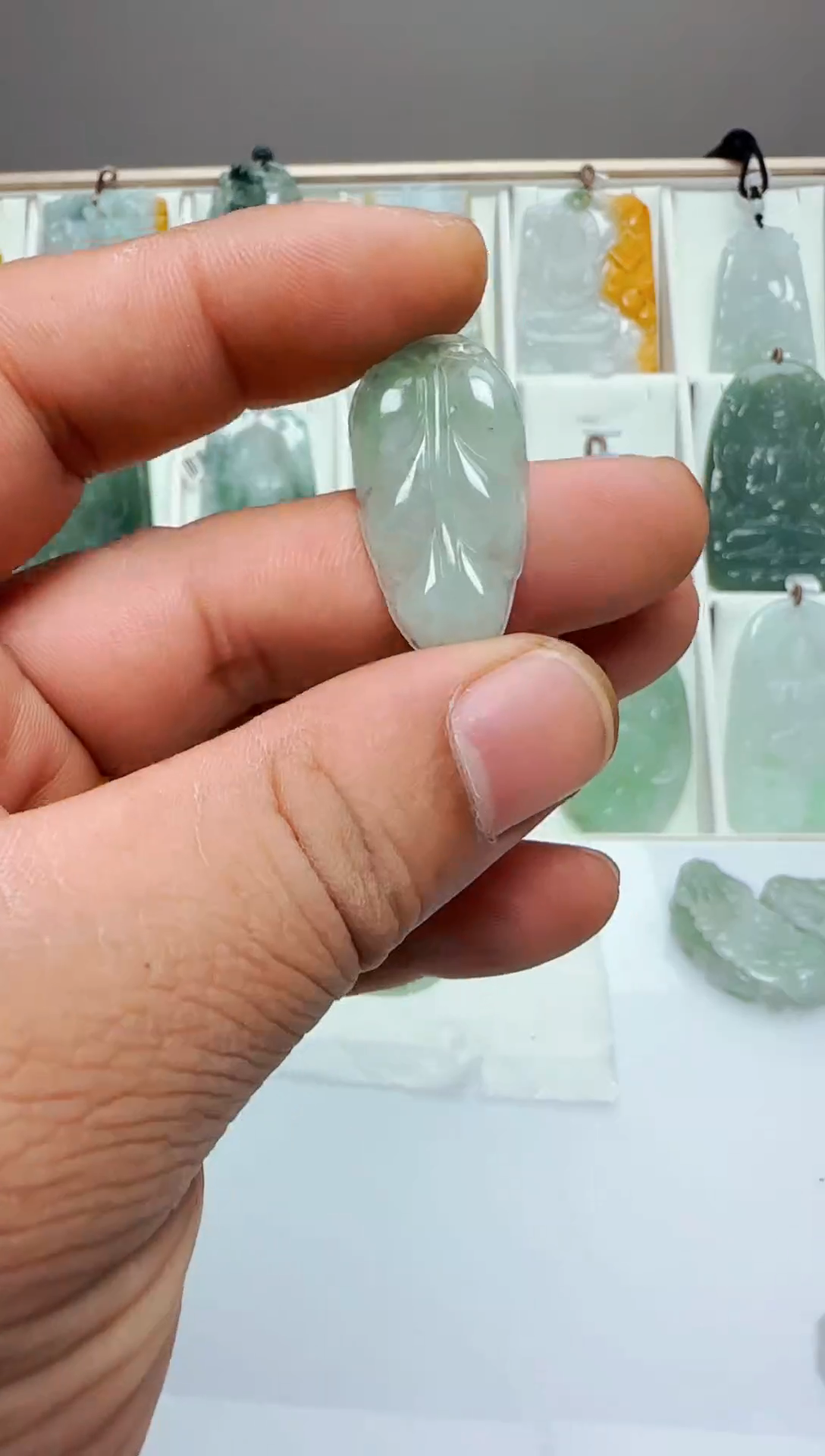 【闪购商品】翡翠颈饰未镶嵌缅甸天然A货翡翠