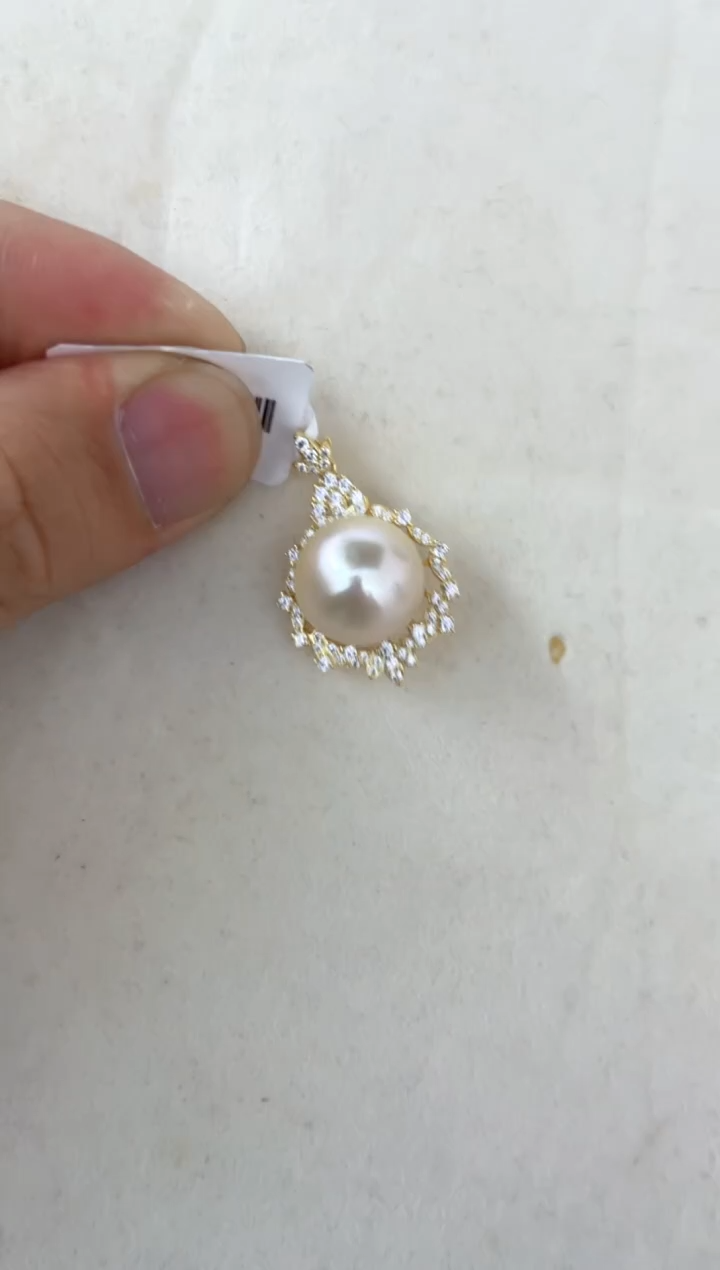 【闪购商品】海水珍珠颈饰银S925镶嵌吊坠