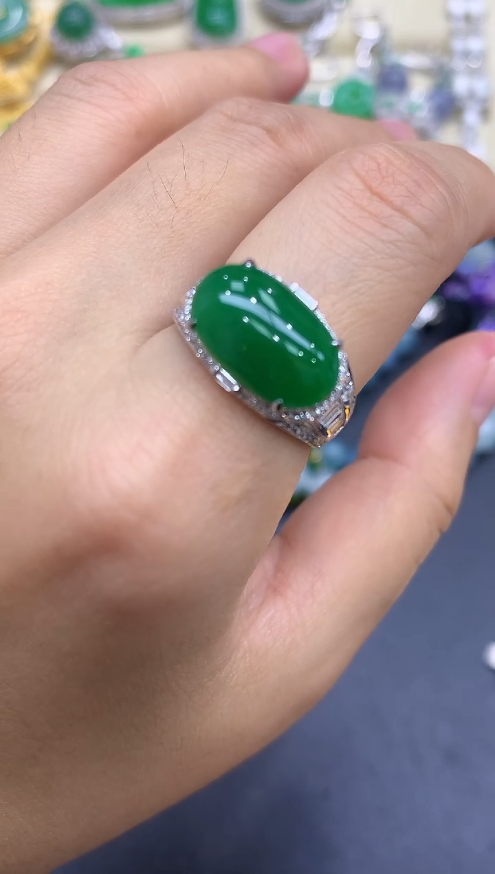 18K金镶嵌戒指翡翠506-中国好珍宝