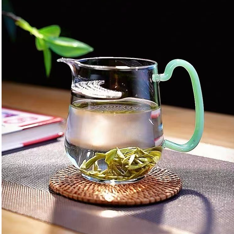 新款高档玻璃公道杯大号月牙带过滤一体绿茶分茶器高端单个茶海