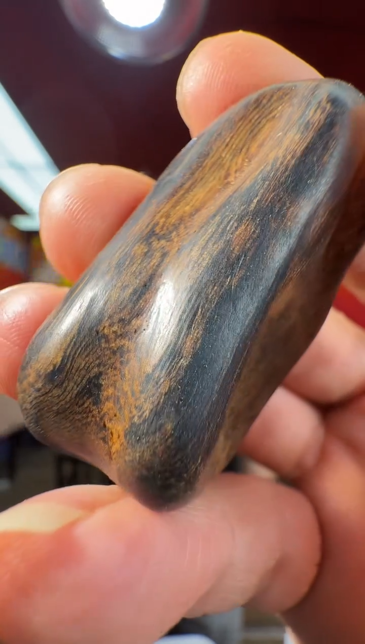 沉香吊坠q87富国岛多样性发一