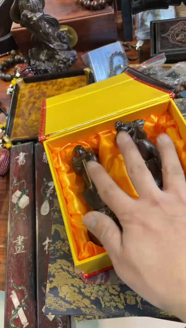 【闪购商品】木檀木小猪啊啊啊