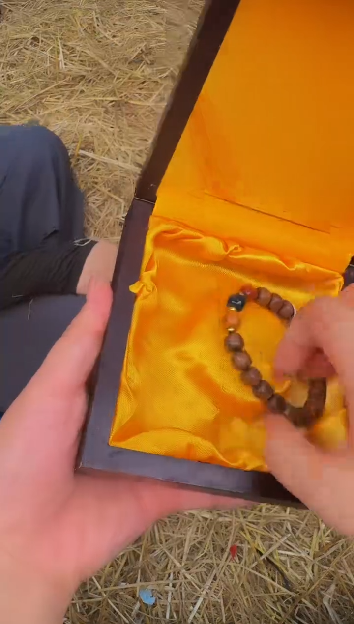 手串戈月甄选闪购精品手串无礼盒