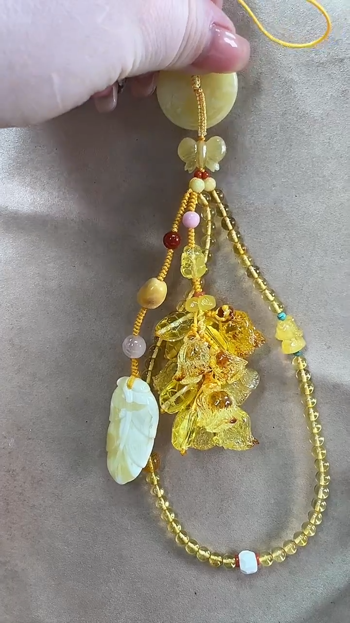 琥珀颈饰未镶嵌祢****?吊坠