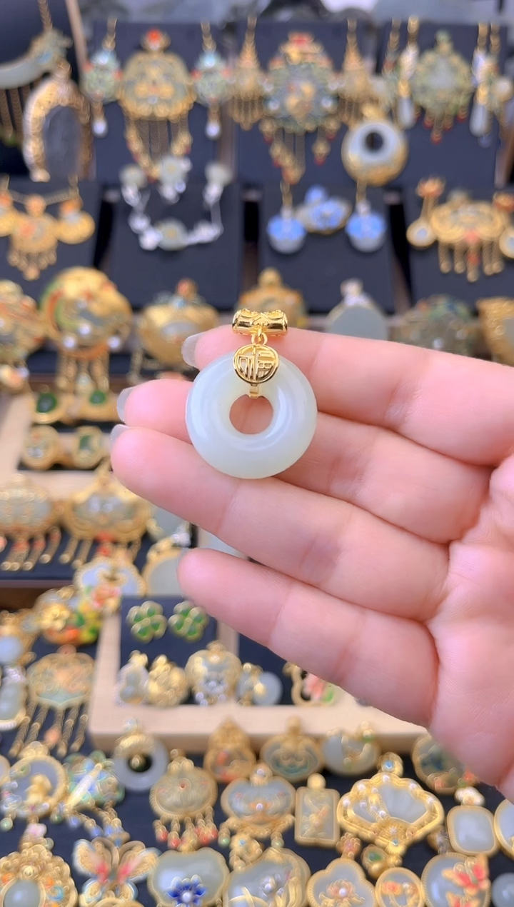 【闪购商品】和田玉吊坠银S925镀金镶嵌福字平安扣吊坠