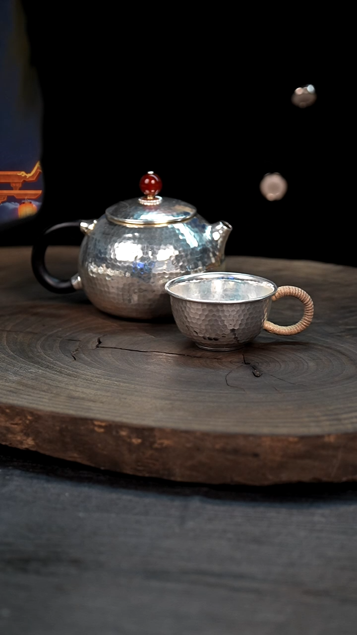 【闪购商品】手工锤纹西施壶+一个银杯