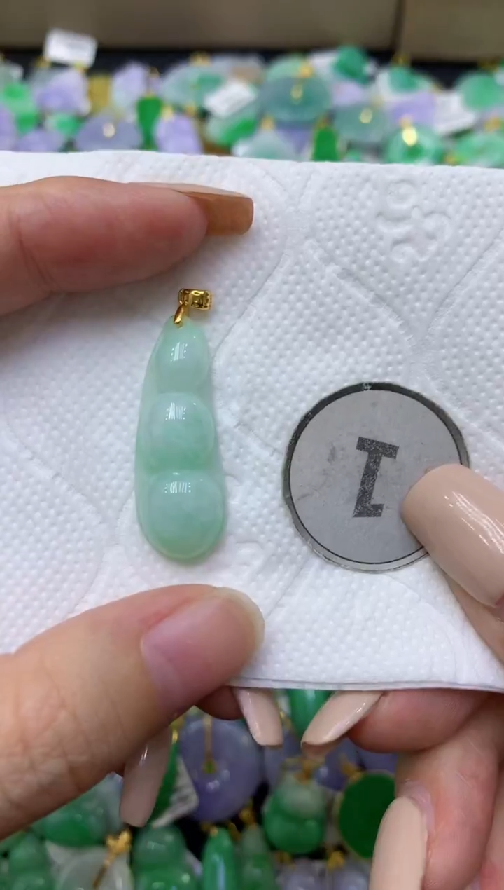 颈饰未镶嵌翡翠天然缅甸翡翠A货