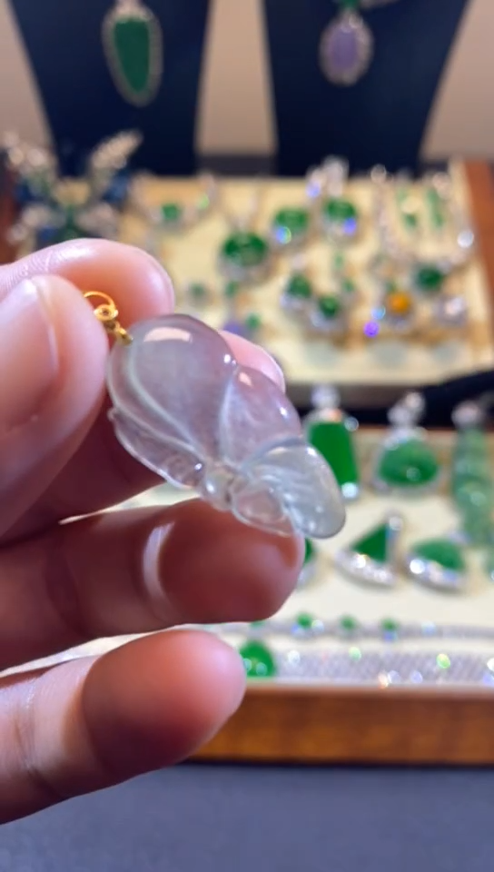 【闪购商品】翡翠吊坠(赠链)18K金镶嵌缅甸天然A货翡翠