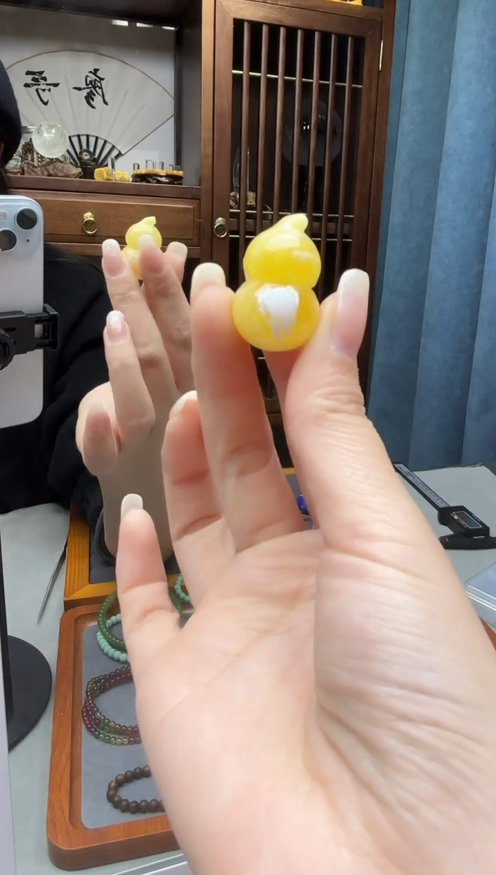 蜜蜡颈饰未镶嵌蜜蜡葫芦吊坠WCY编绳