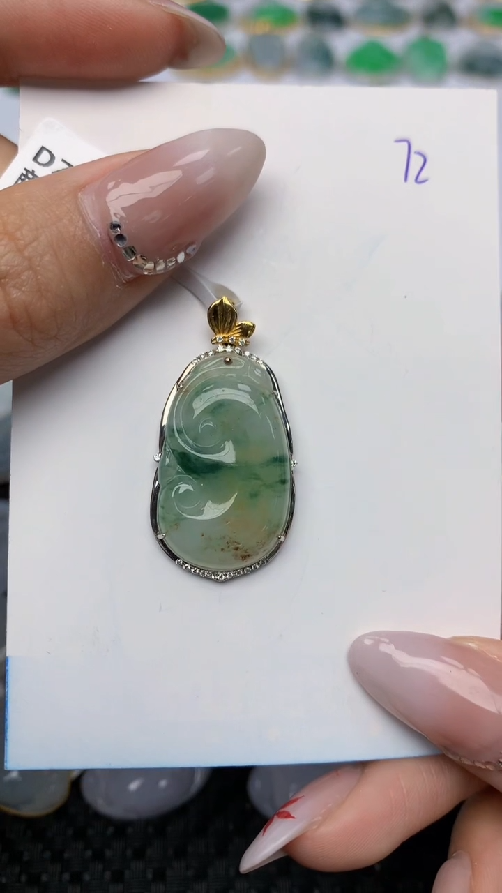 【闪购商品】翡翠颈饰18K金镶嵌天然翡翠A货