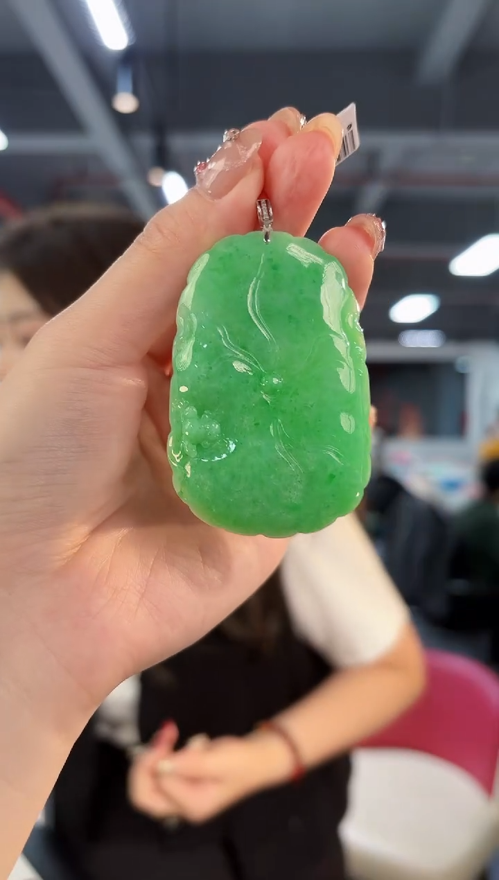 【闪购商品】翡翠吊坠(不含链)18K金镶嵌缅料A货/支持复检/一件
