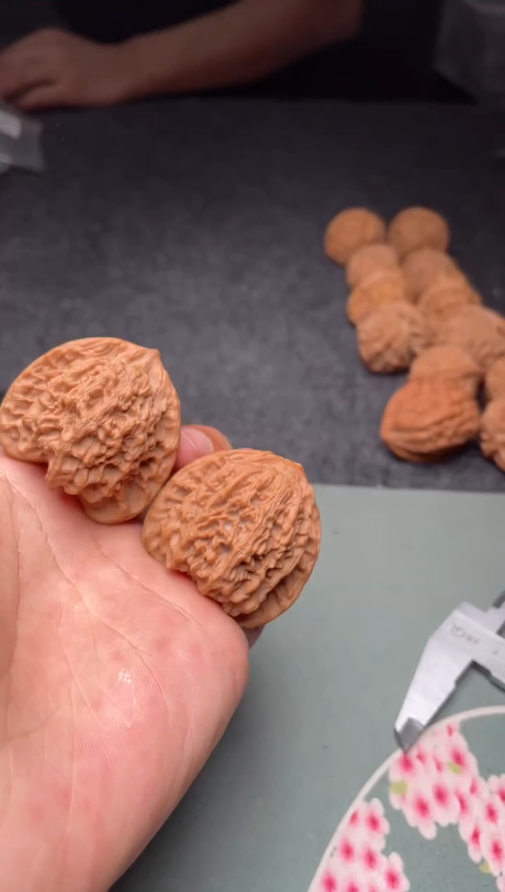 把件文玩核桃a142   观音肚    42尺