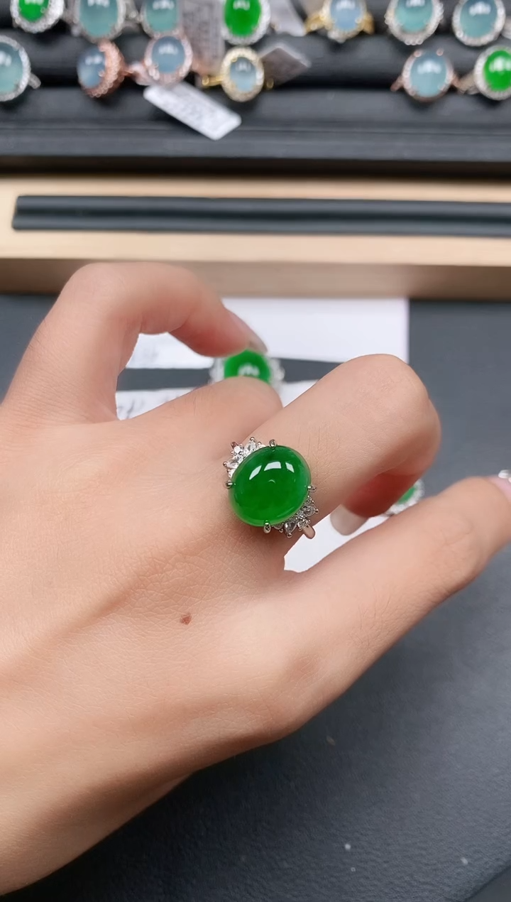 翡翠戒指银S925镶嵌111