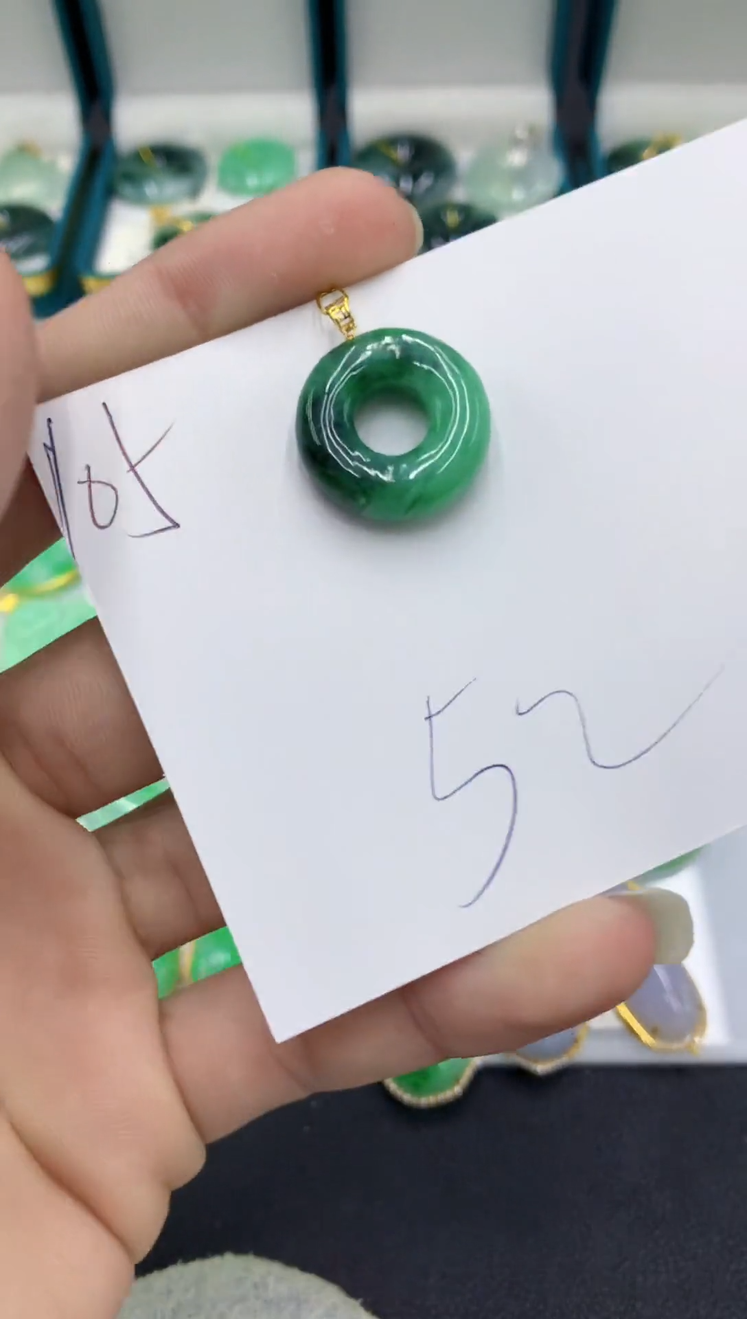 【闪购商品】翡翠颈饰18K金镶嵌翡翠