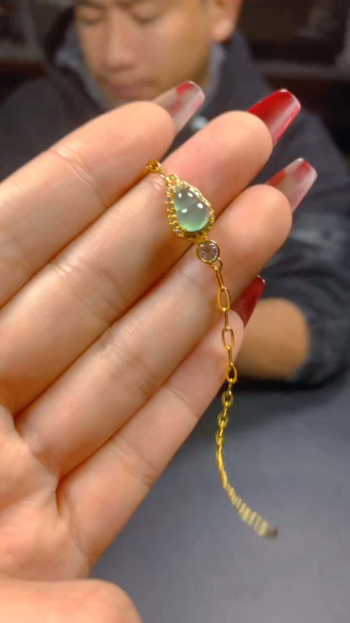【闪购商品】翡翠手链未镶嵌0095512794多样性发一