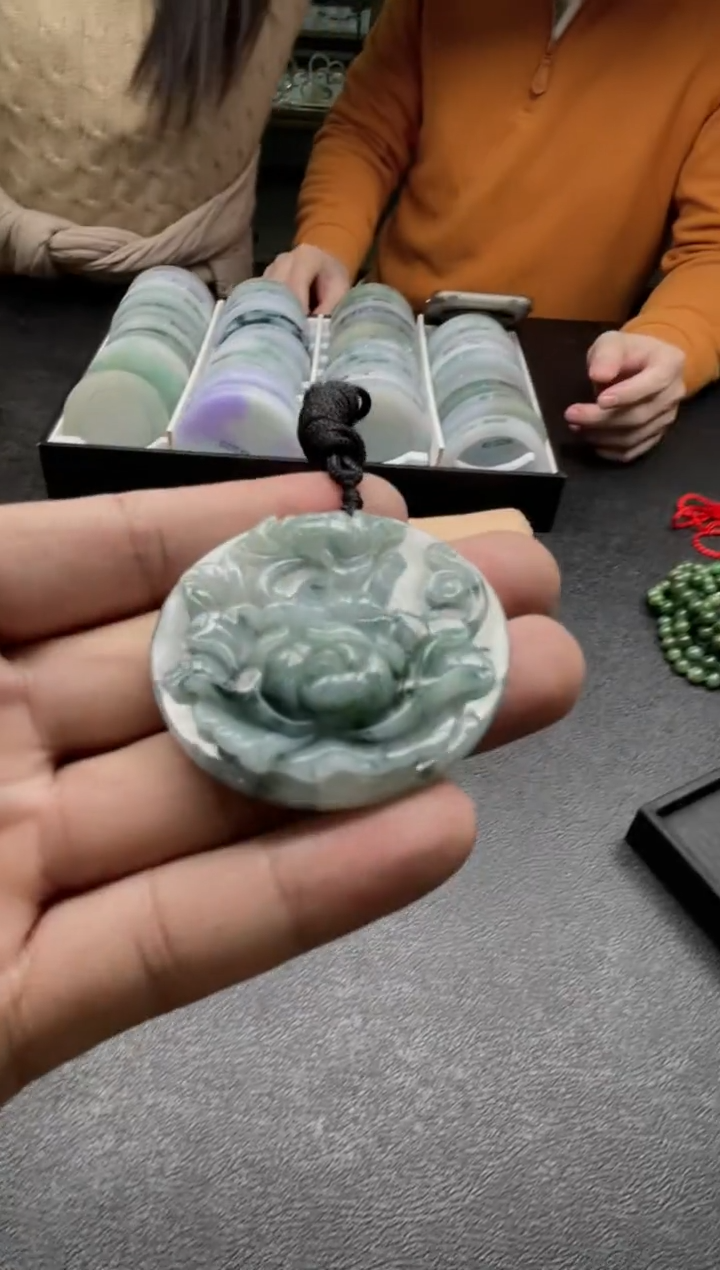 吊坠(不含链)未镶嵌翡翠荷花挂件 