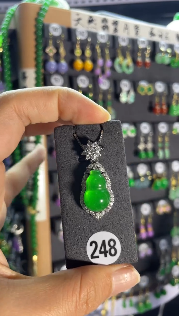 翡翠银S925镶嵌颈饰248...