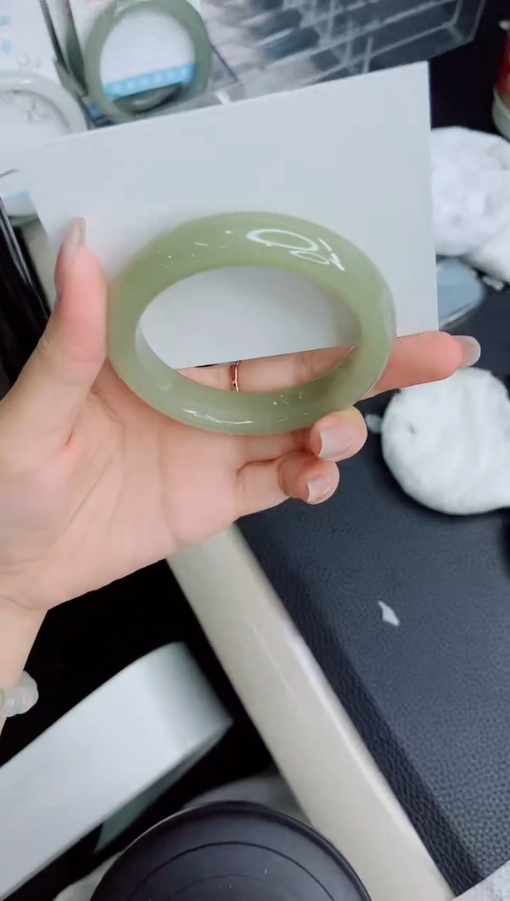 石英质玉手镯未镶嵌341-56.6