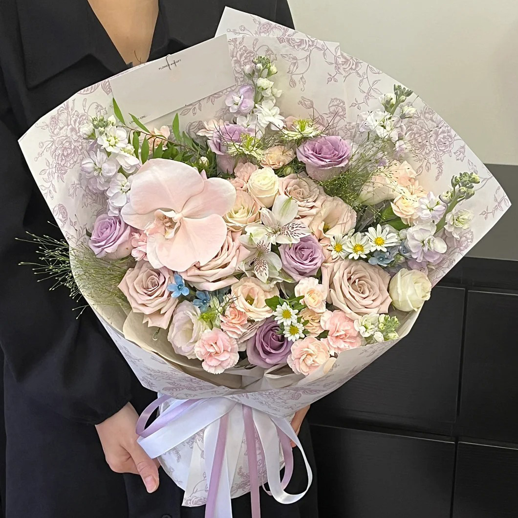 【温柔以待】七夕鲜花5枝紫玫5枝曼塔1朵蝴蝶兰换混搭花束4883款鲜花小时达同城配送送女友送老婆送花上门