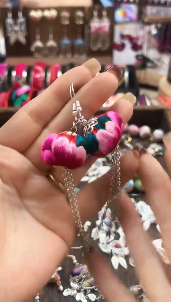 【闪购商品】织绣民族风老绣饰品588