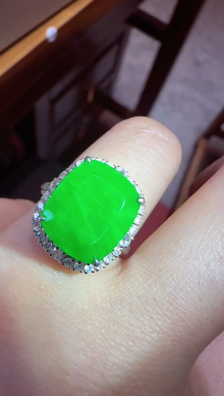 【闪购商品】翡翠未镶嵌戒指方糖