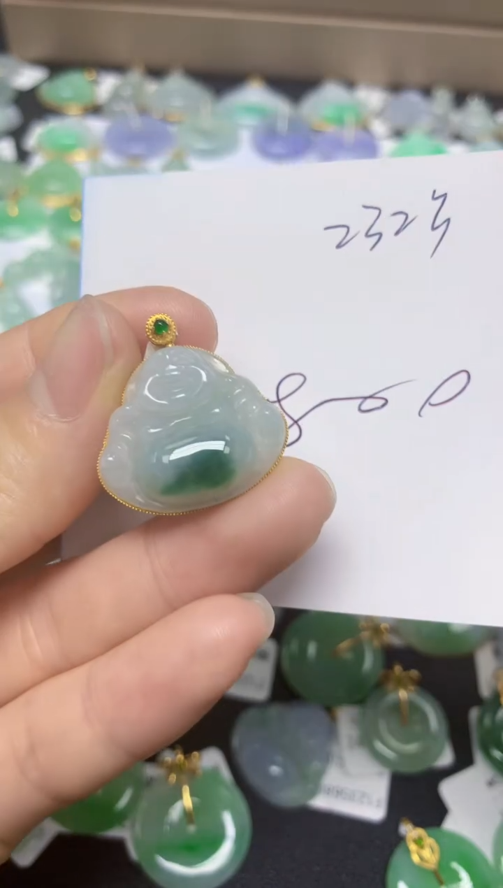 【闪购商品】翡翠18K金镶嵌挂件天然翡翠A货
