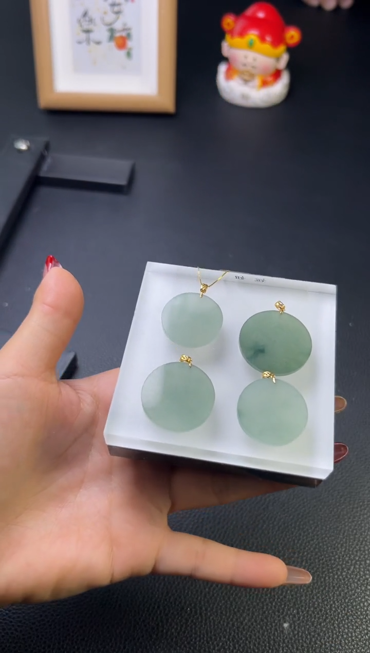 【闪购商品】翡翠颈饰18K金镶嵌W001-2040120C多样性发一件