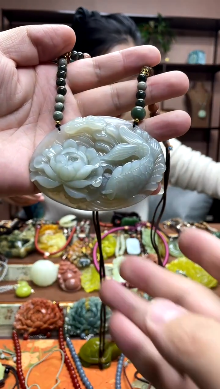 未镶嵌岫玉吊坠·