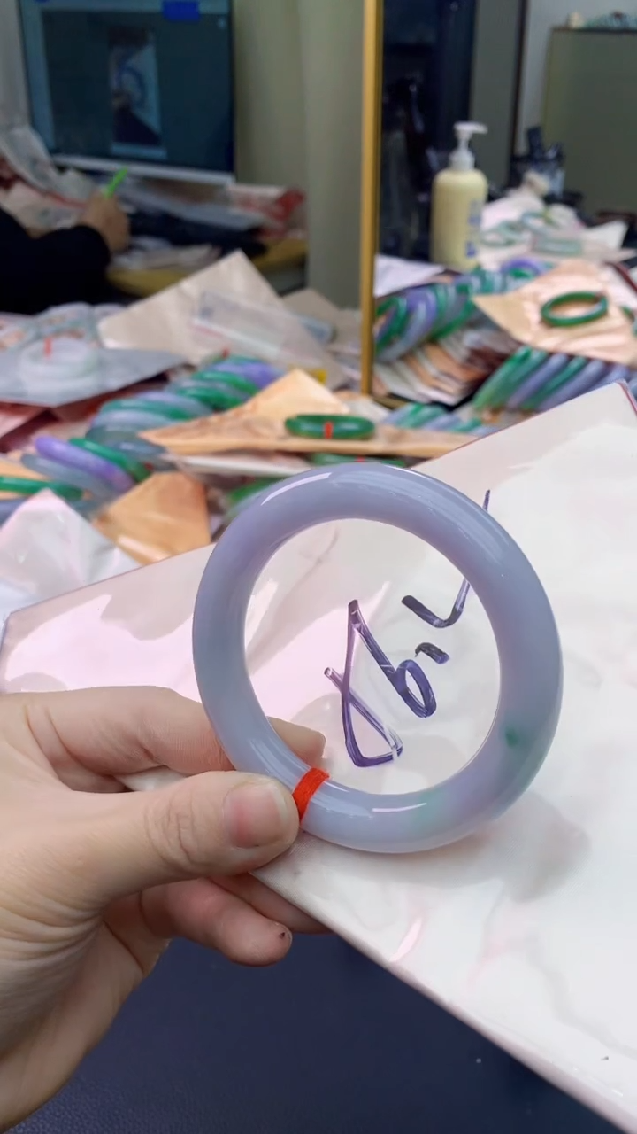 【闪购商品】翡翠手镯未镶嵌0163058403