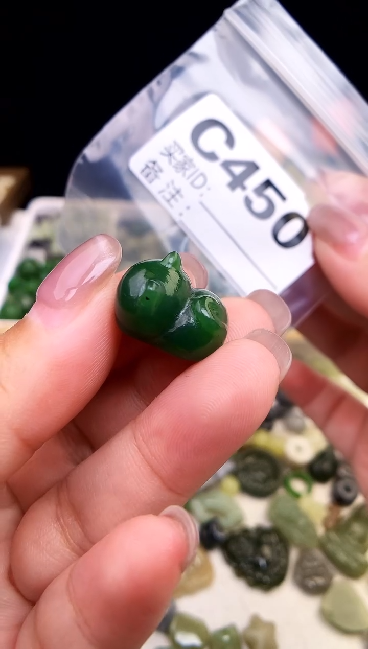 颈饰未镶嵌和田玉暖****?1
