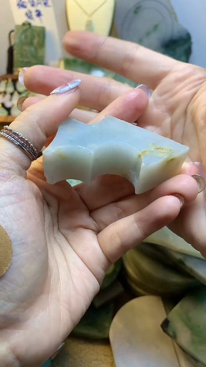 未镶嵌挂件翡翠缅甸A货翡翠,没有运费险,有纹有裂