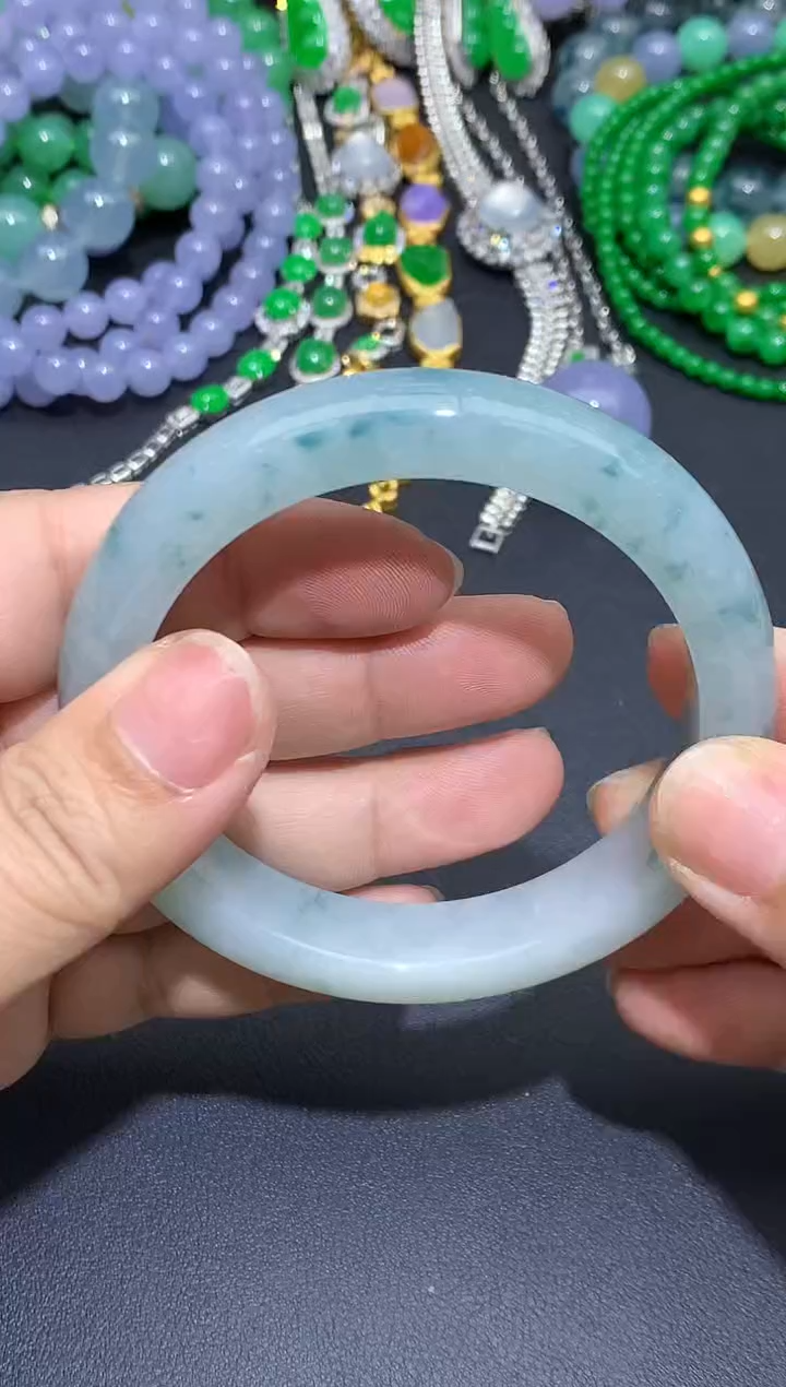 翡翠手镯未镶嵌534-春日珠宝